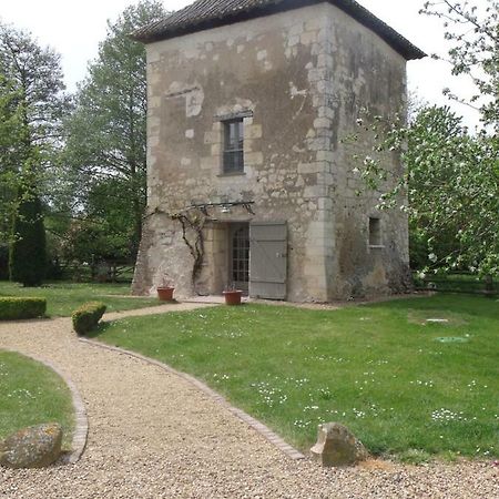 Villa La tour du grand Boust à Longué Extérieur photo