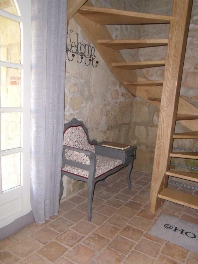 Villa La tour du grand Boust à Longué Extérieur photo